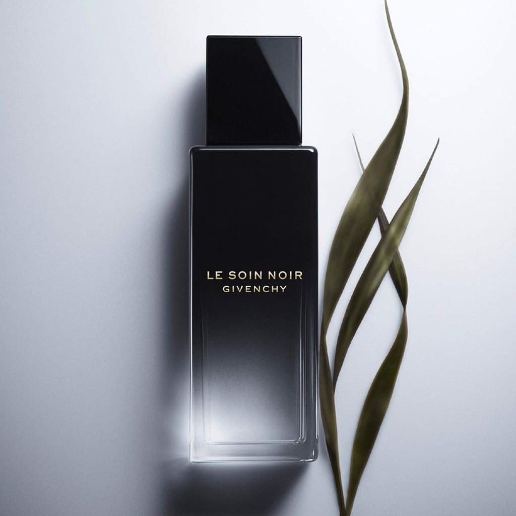 Le Soin Noir Essence Lotion