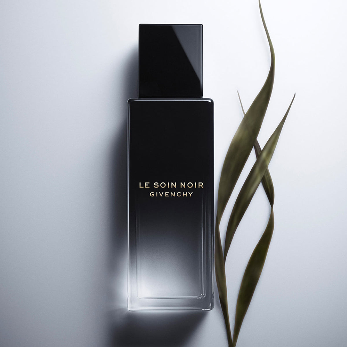Le Soin Noir Essence Lotion