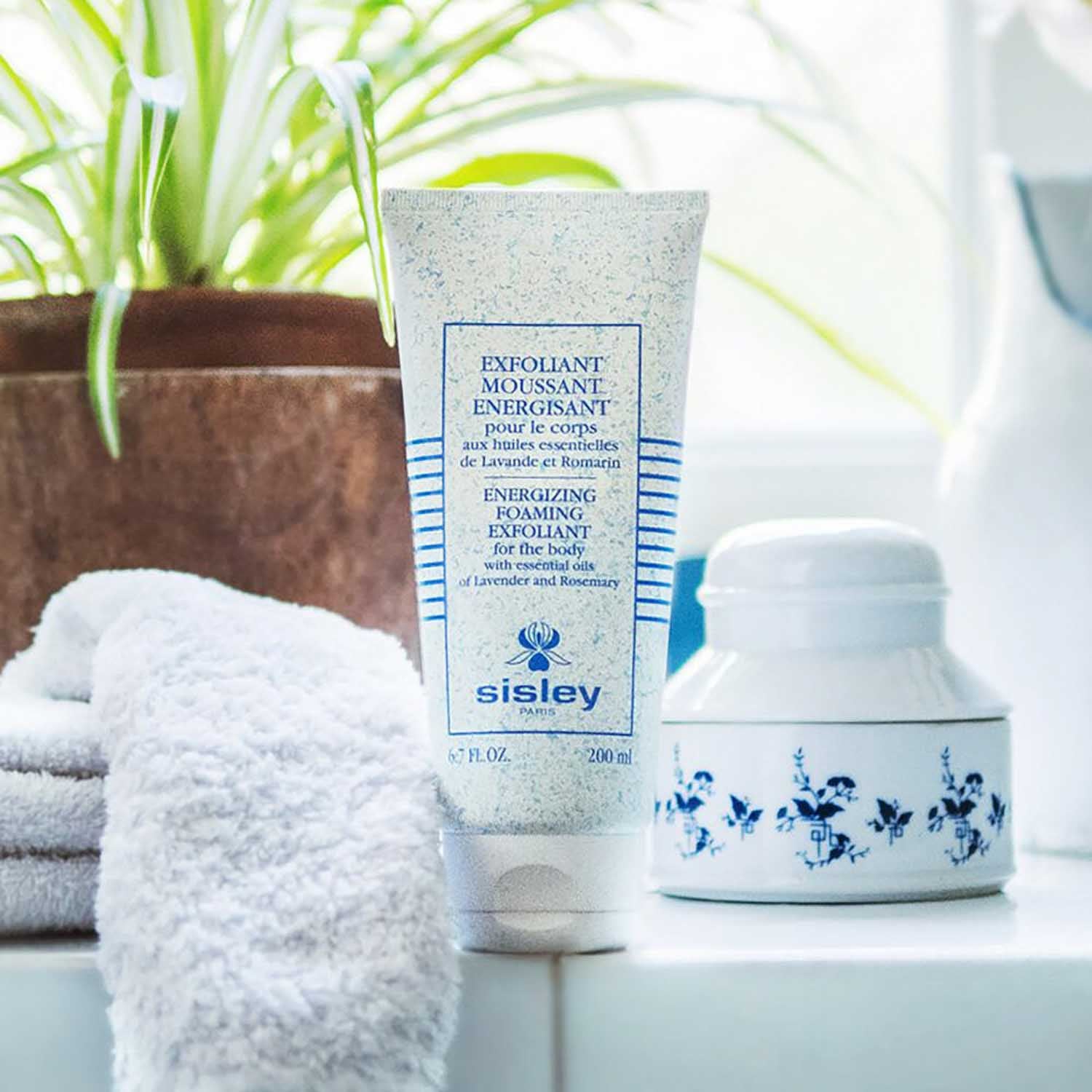 Energizing Foaming Exfoliant For the Body 200 ML