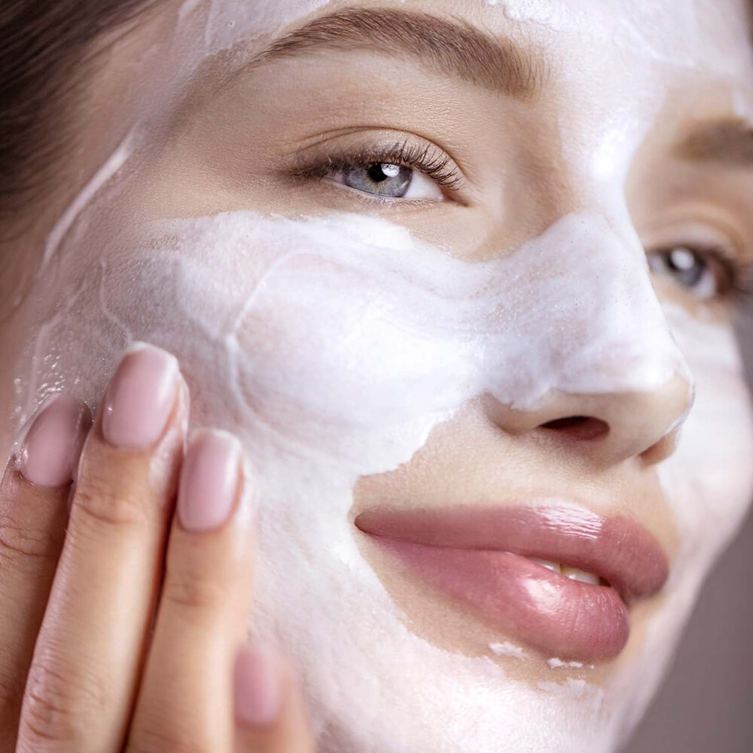 Phyto-blanc Brightening Cleansing Foam-in-cream 125 ML