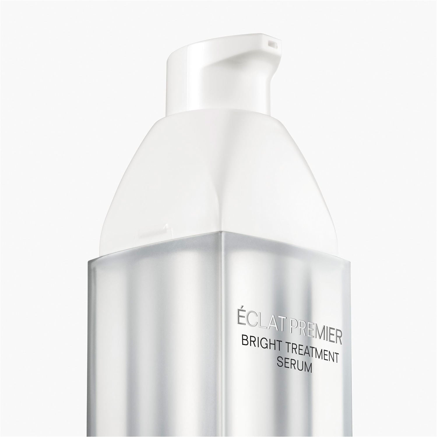 Éclat Premier Bright Treatment Serum