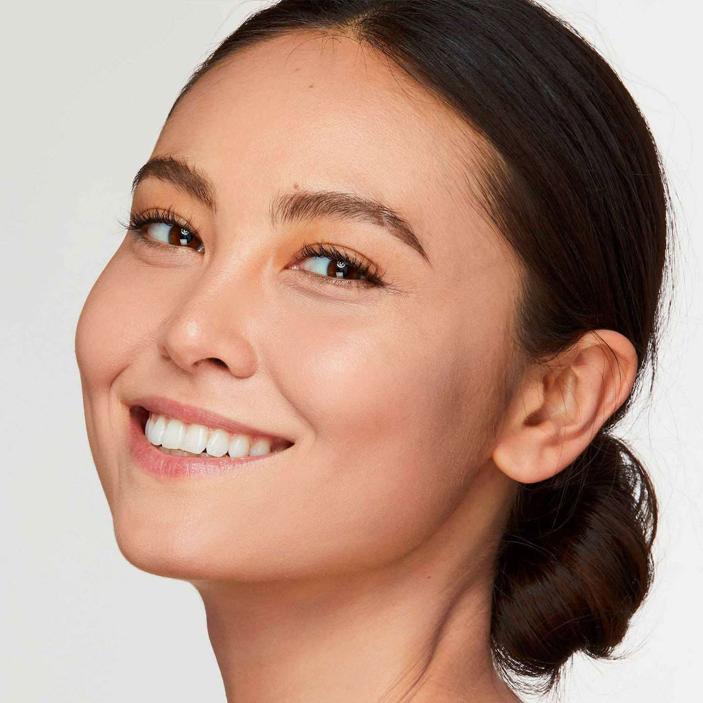 Double Wear Stay in Place Foundation