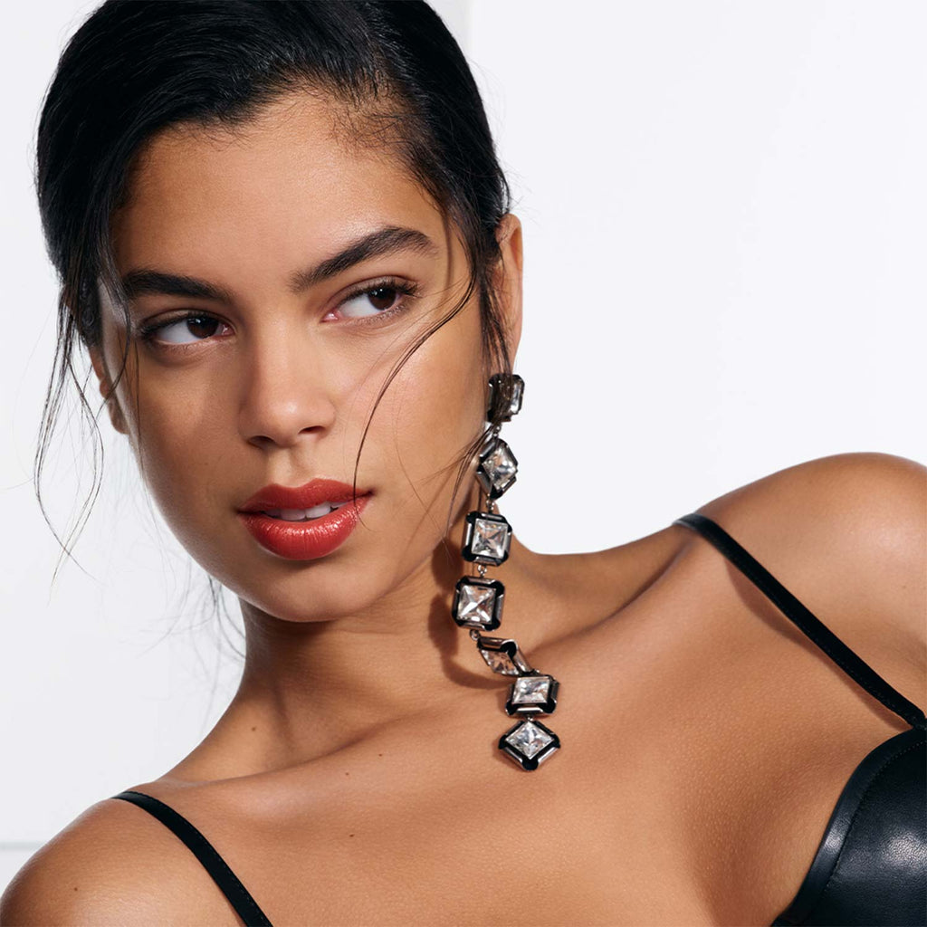 Le Rouge Satin Silk