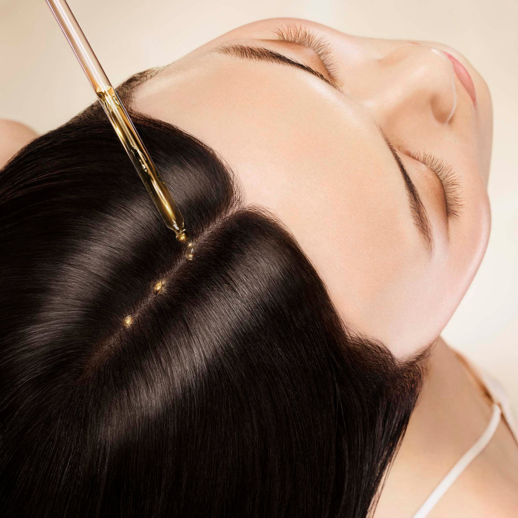 Abeille Royale Scalp & Hair Youth Oil in Serum