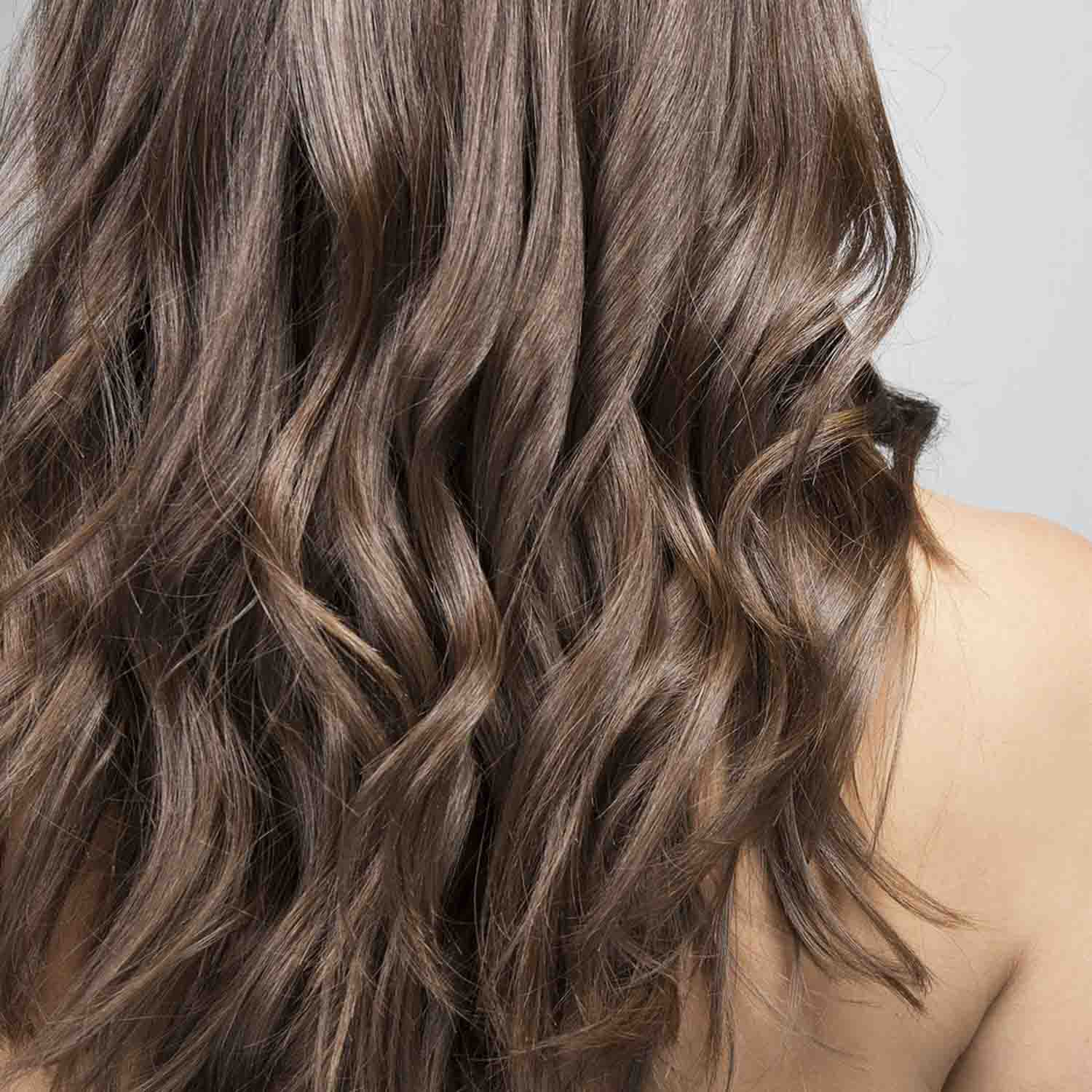Revitalizing Smoothing Shampoo With Macadamia Oil