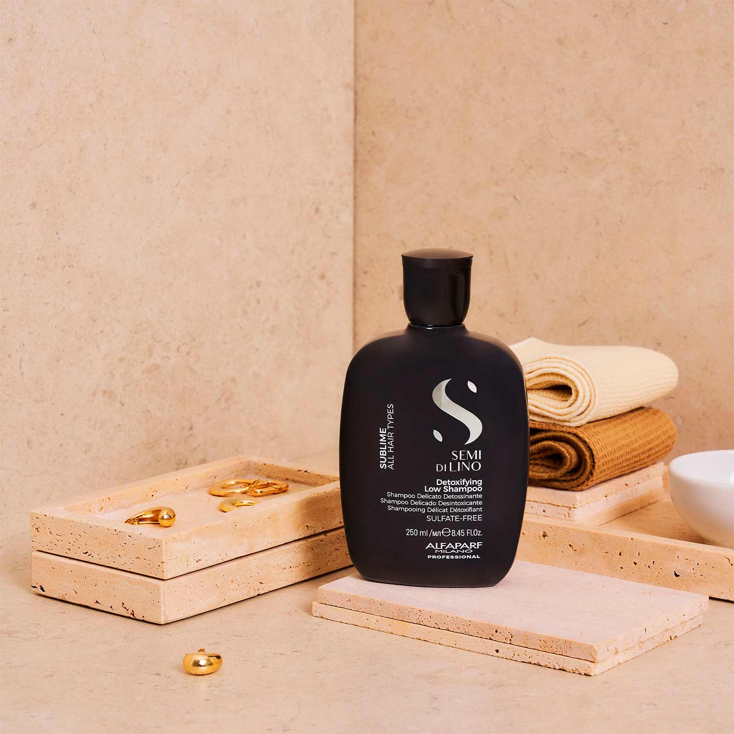 Semi Di Lino Diamond Illuminating Sublime Detoxifying Low Shampoo
